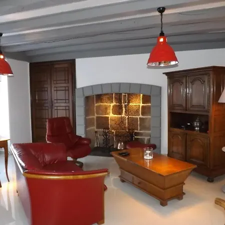 Charmante Maison Renovee, 3 Ch, Proche Salers Et Monts Du Cantal, 6 Pers, Toutes Charges Incluses - Fr-1-742-30 Ferienhaus Pléaux