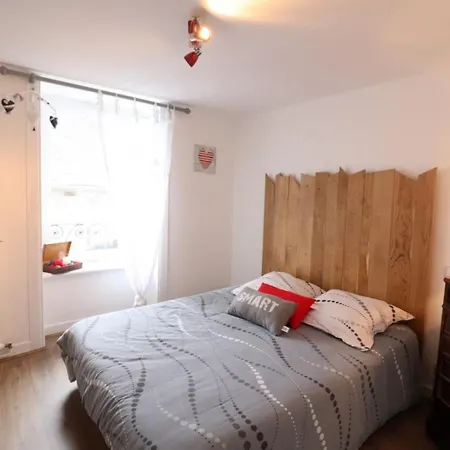 Charmante Maison Renovee, 3 Ch, Proche Salers Et Monts Du Cantal, 6 Pers, Toutes Charges Incluses - Fr-1-742-30