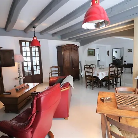 Charmante Maison Renovee, 3 Ch, Proche Salers Et Monts Du Cantal, 6 Pers, Toutes Charges Incluses - Fr-1-742-30 * Pléaux